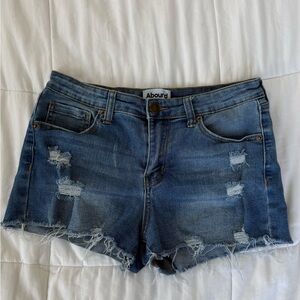 Abound Distressed Denim Shorts Size 28 Women Light Wash Cutoff